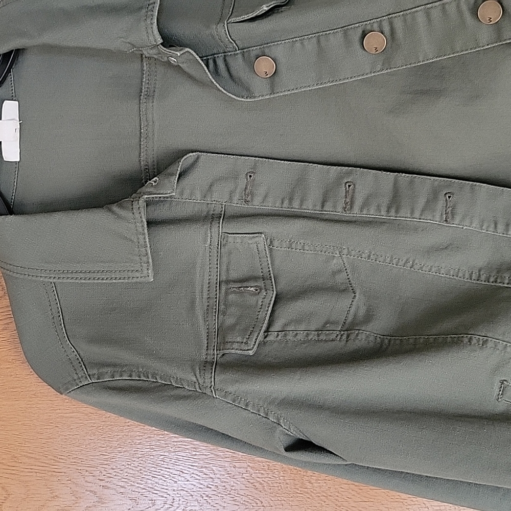 Green jacket - Picture 3 of 7